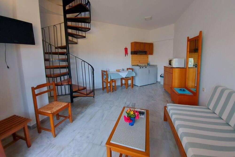 Menelaos Apartments Daratsos Dış mekan fotoğraf