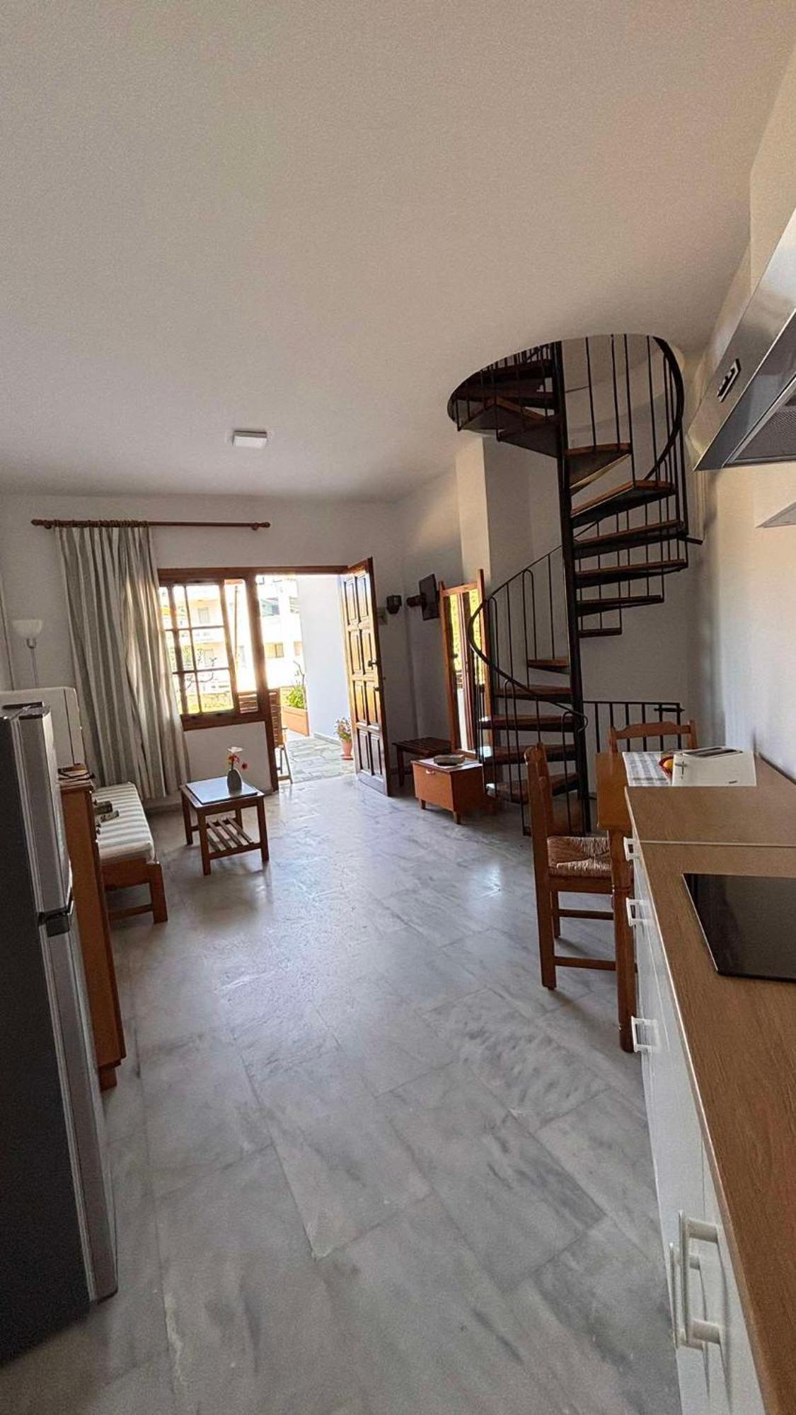 Menelaos Apartments Daratsos Dış mekan fotoğraf